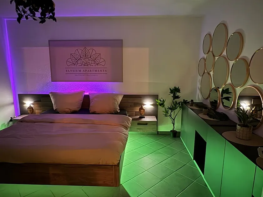 Wellnesshaus - Whirlpool - Sauna - Relax - Image 1