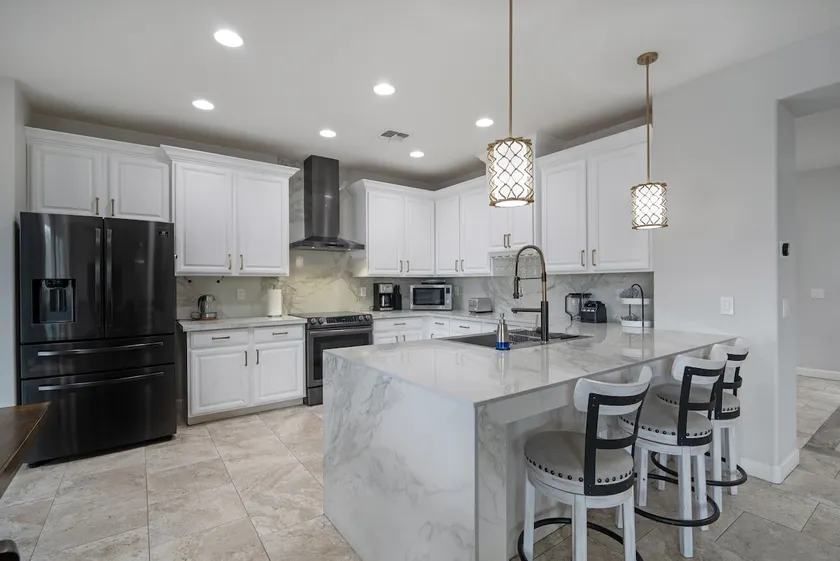 Westgate Retreat, Family & Pet-Friendly 4BR Home - Image 1