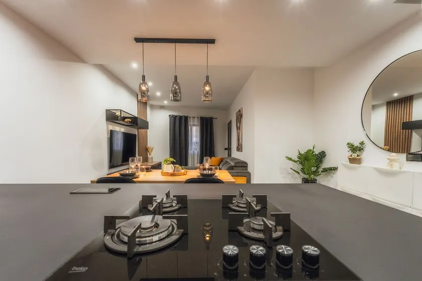 Paris House-New Two bedroom apartment - Image 1