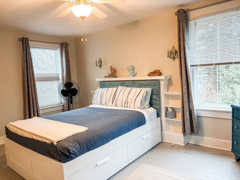 Cozy Coastal Hideaway in Chester Basin - Image 1