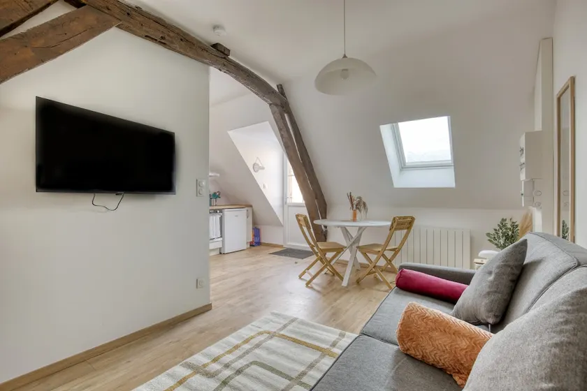 Cozy Superbe studio 10 min - Beauvais Airport - Image 1