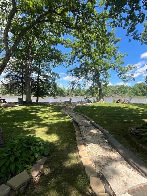 River front house at Machesney Park - Image 1