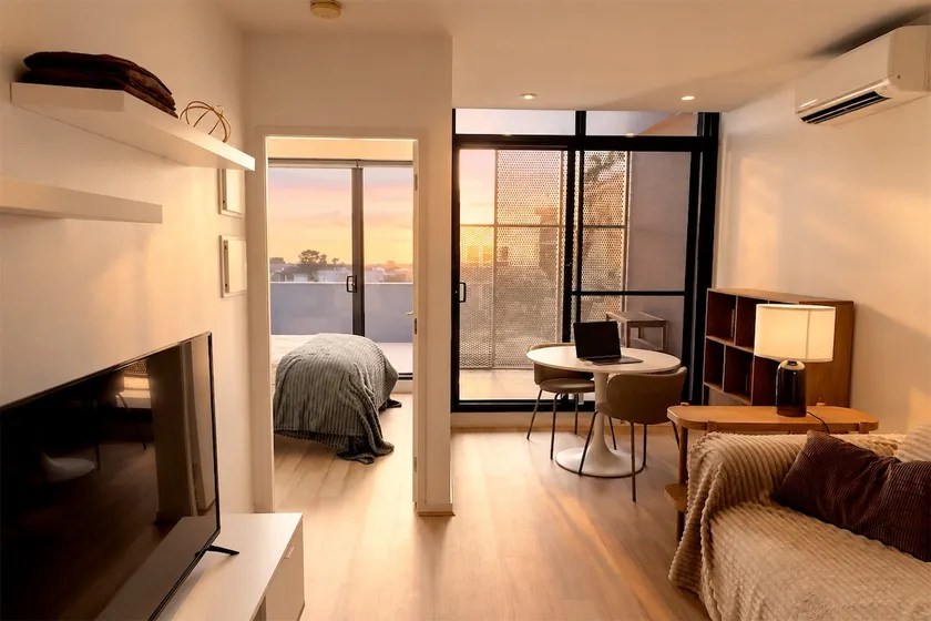 Richmond Retreat with Free Parking, Pool & Sauna - Image 1