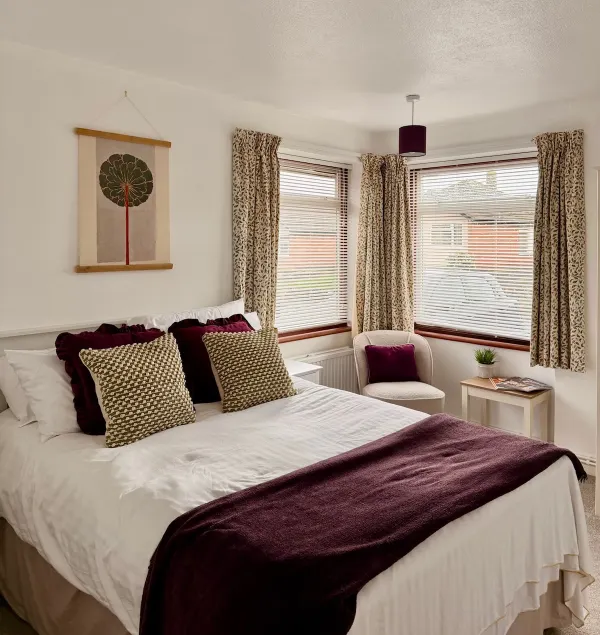 Charming Oxfordshire Bungalow with Parking - Image 1