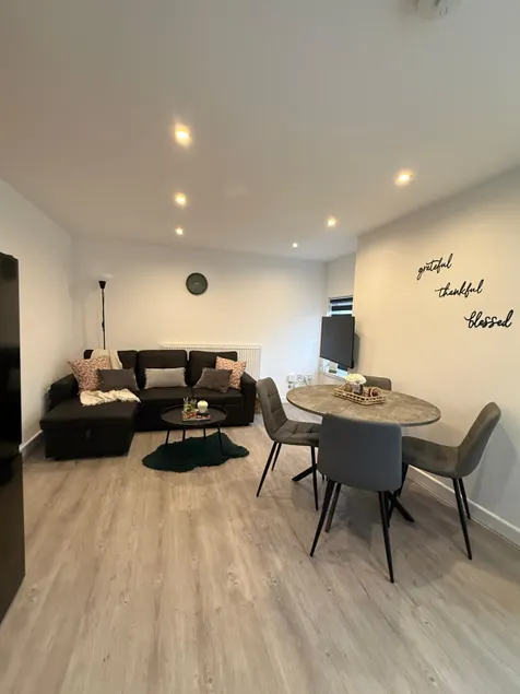 Cosy 2-Bedroom Flat in the heart of Melton Mowbray, Leicestershire - Image 1
