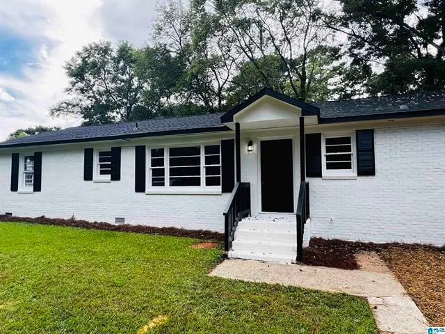 Modern 3BR Home in Oxford | *pet-friendly* - Image 1