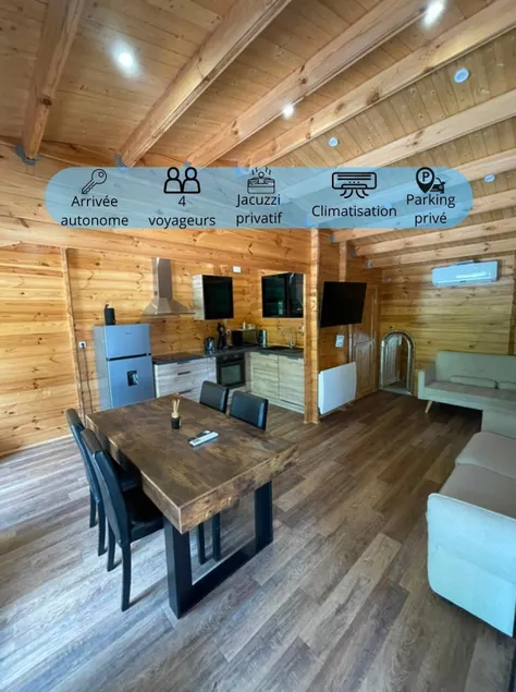 Small Cozy Chalet - Private Jacuzzi - Image 1