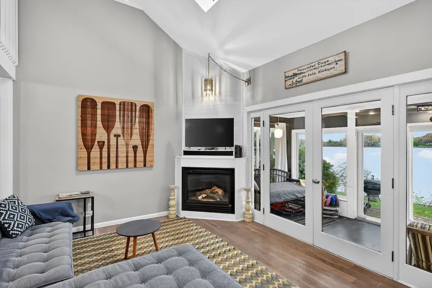 Peaceful Cable Lake Getaway w/ Dock & Views - Image 1