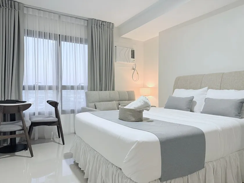 Luxe City Studios near Mall, JTower Residences - Image 1