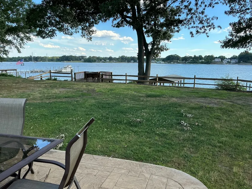 The La’Pat, a beautiful waterfront getaway. - Image 1
