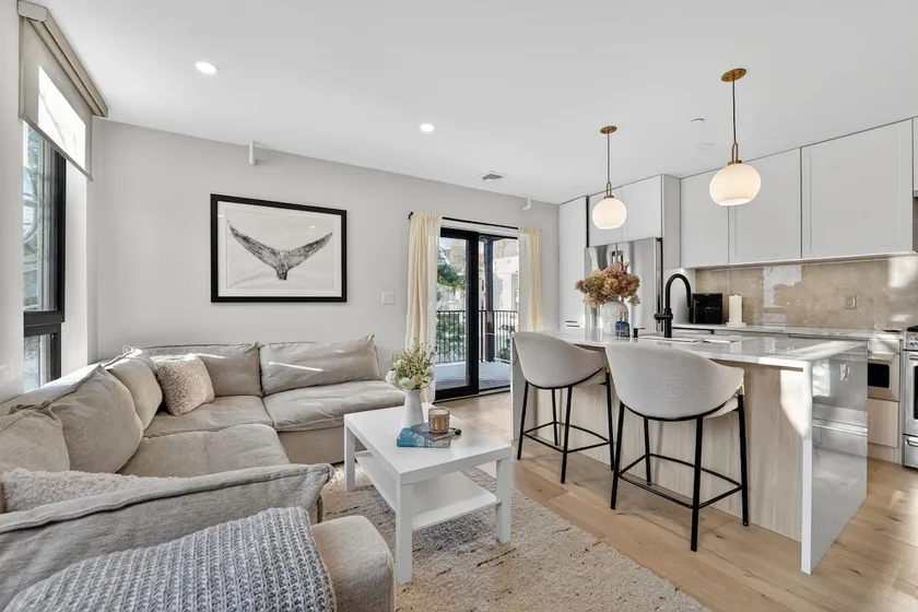 Modern Luxe Condo | Airport & Downtown in Minutes - Image 1