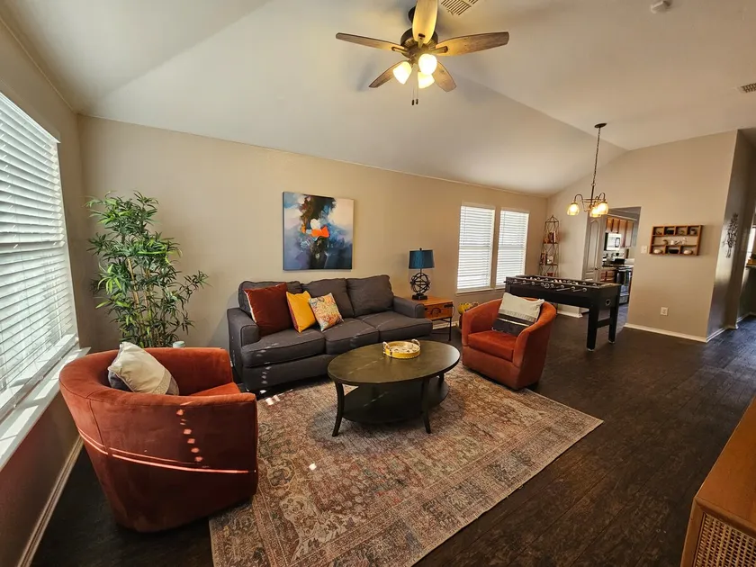 Relax & Play | 3 BR Home in Dallas | Sleeps 11 - Image 1