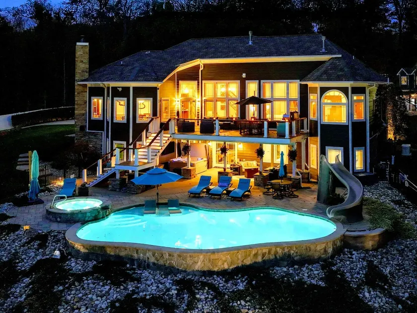 Lakefront Lake Anna, Pool, Hot Tub, Dock - Image 1