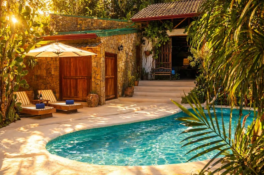 Villa Havana~ Lux Rustic Charm~ 1Min walk to Beach - Image 1
