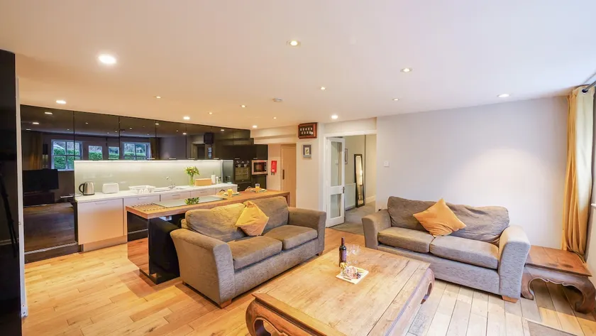 Summers Nook - Image 1