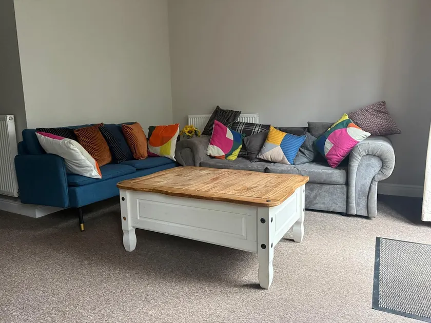3 Bed Near Hospital Perfect for Families & Workers - Image 1