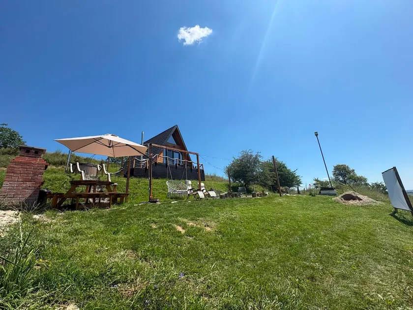 Cabana A-frame City View Târgoviște - Image 1