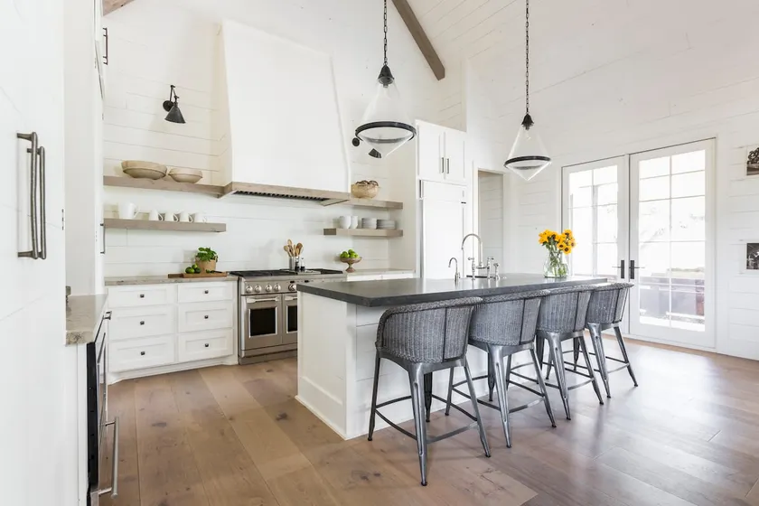 King Beds | Luxury Farm Stay| 5 Min to Round Top - Image 1