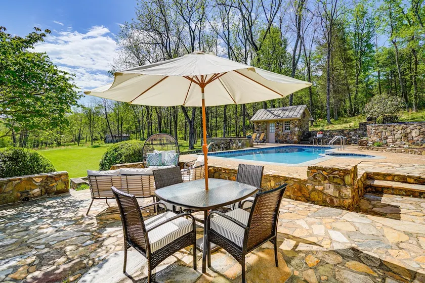 Aldie Home w/ Private Pool: Near Wineries! - Image 1