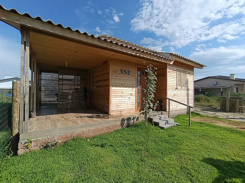 New and Complete House 250m from the Beach – Miratorres - Image 1