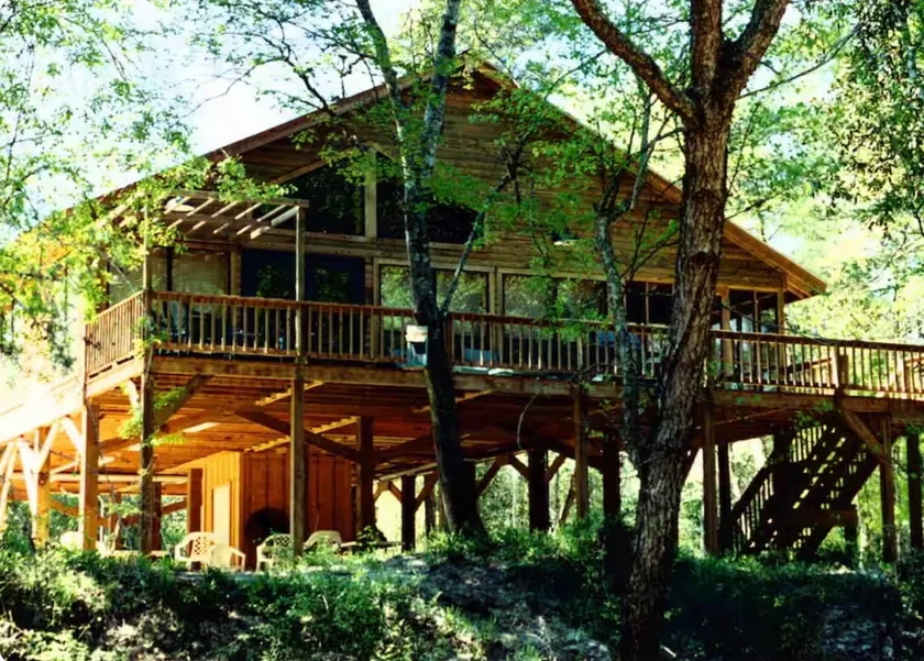 Bolo Creek Loghouse - Image 1
