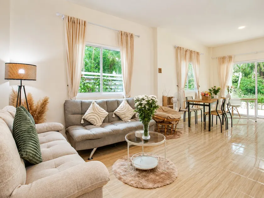 Solana House - 3mn ZenBeach - Tranquil Garden Retreat - Double King Bed - Image 1