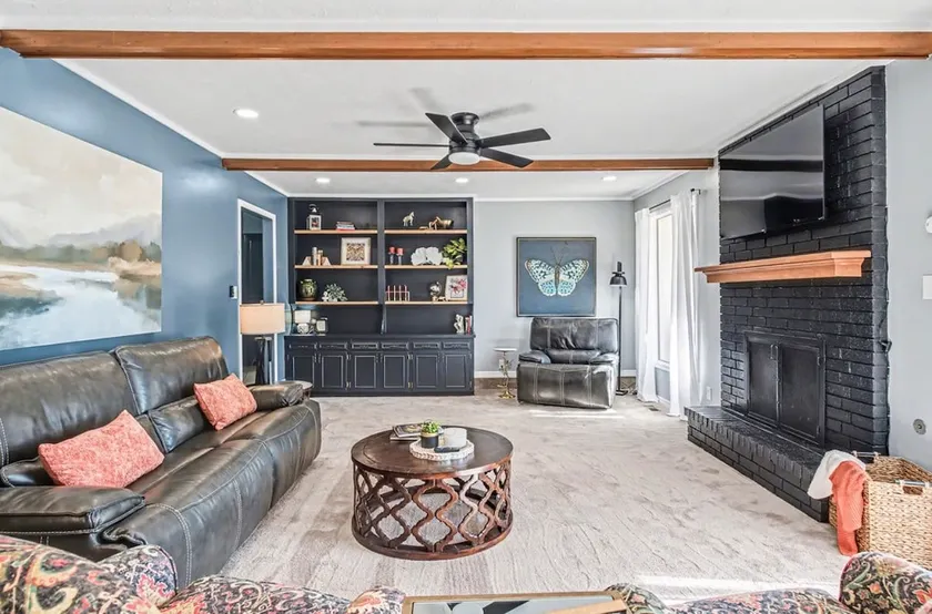 Royal Ridge Retreat - Image 1