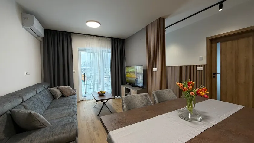 Kamenec C7 Apartment - Image 1