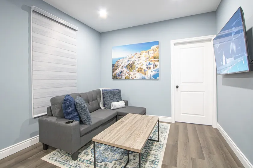Executive Suite | Soundproof | Steps to Wortley - Image 1
