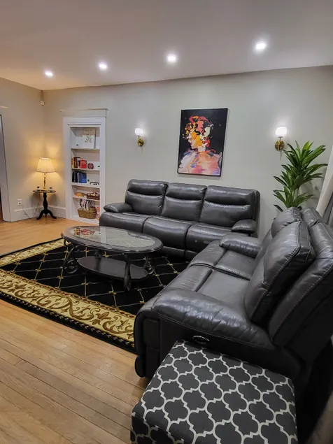 FIFA | Sleeps 7 | Betw Philly & NYC | Free Parking - Image 1