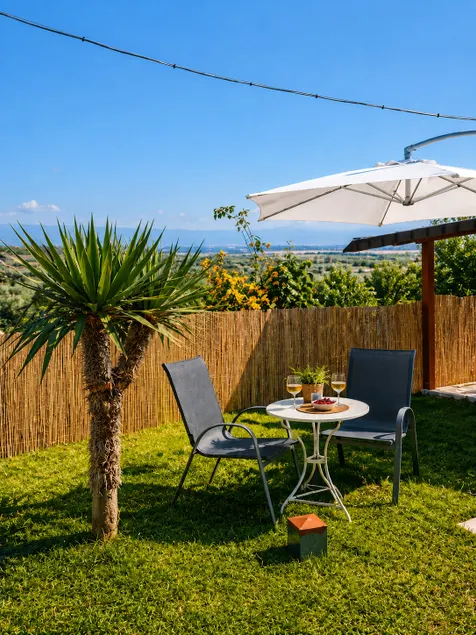 Sea La Vie | Peaceful Family House with BBQ Garden - Image 1