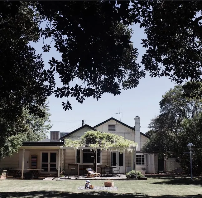 Restored Heritage Home Yarrawonga · Walk to Lake - Image 1