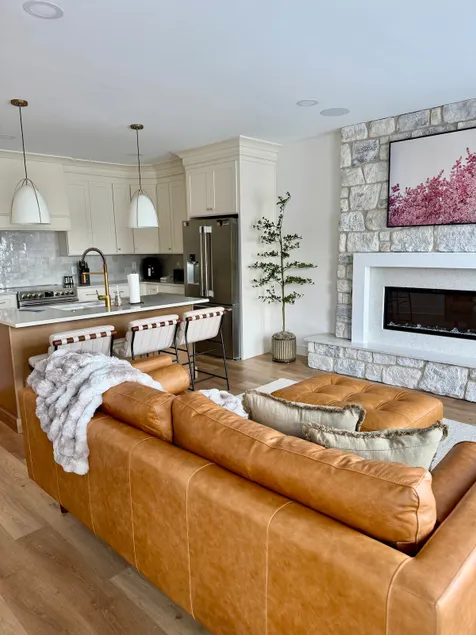 Tuscan Suite - Image 1