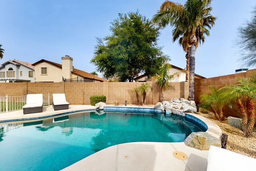Dog-friendly 4BR with private pool, patio, & yard - Image 1