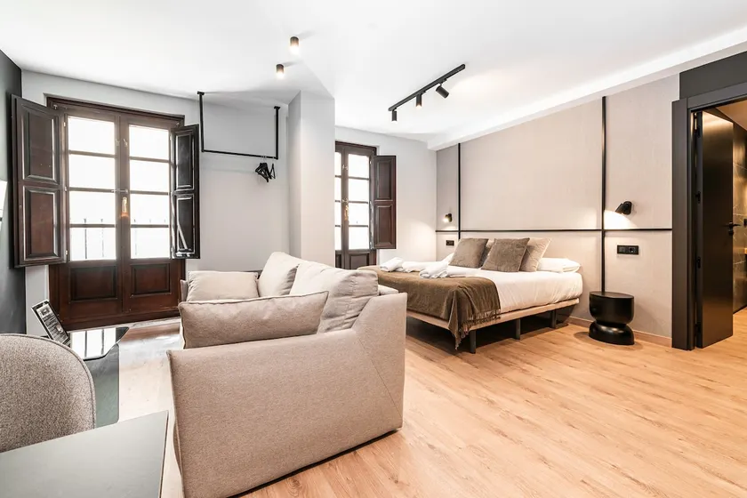 Ando Boutique, Quadruple Studio - Image 1