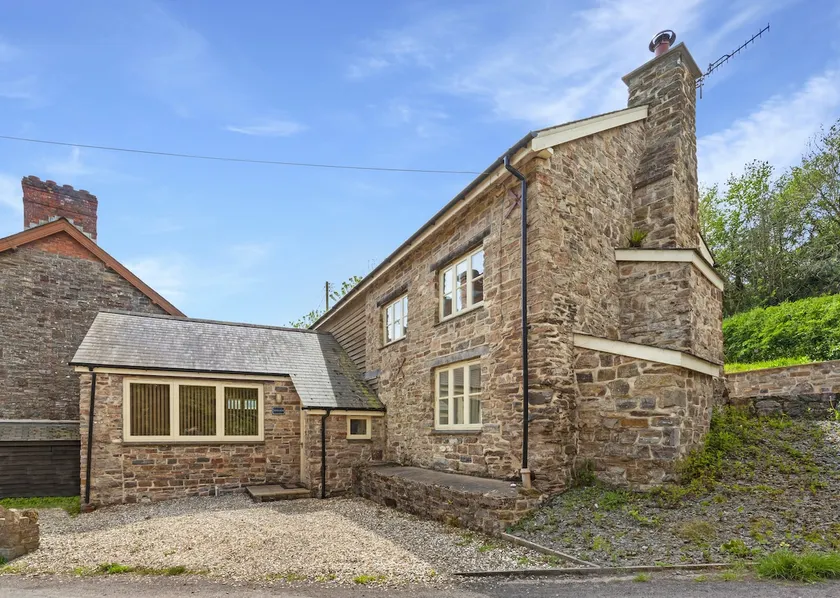 The Mill House Bampton - Image 1