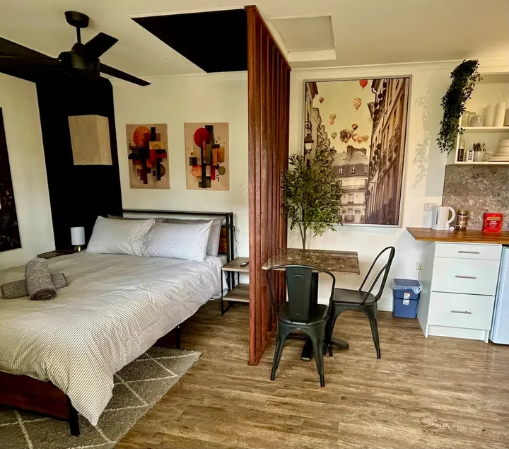 Next to Spirit - Secluded Retreat & Contemporary - Image 1