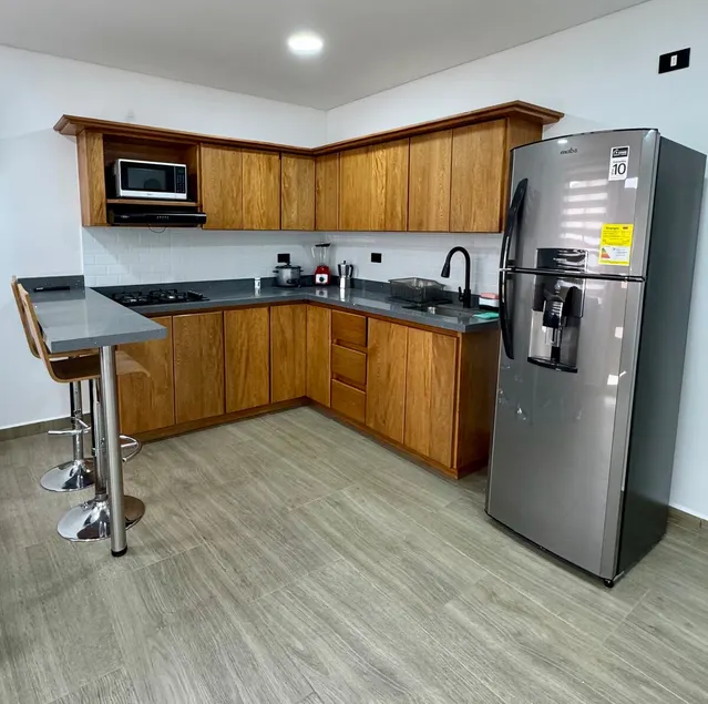 Spacious Family Home + Garage | Near the Park - Image 1