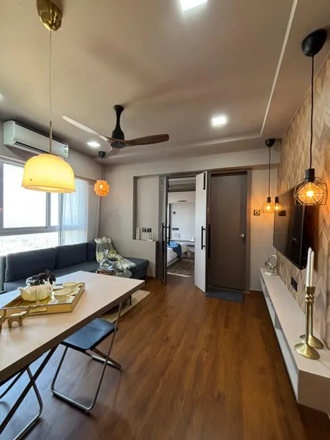 Mumbai Casa- Sea island view, 1bhk, Versova - Image 1