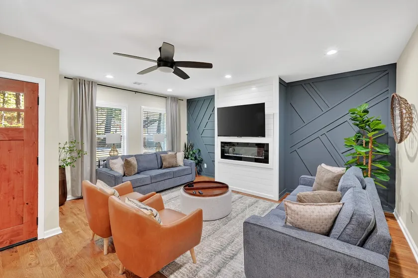 5BR Sleeps 12 | Near GA Tech and Downtown ATL - Image 1
