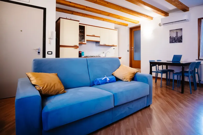 Apartment in the historic center - Image 1