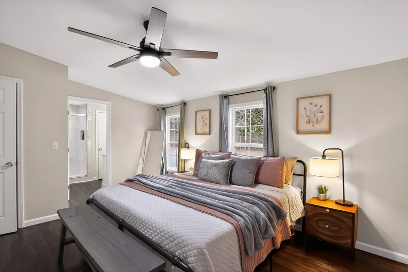 Large Kitchen& King-Bed Retreat Near Ecusta Trail - Image 1