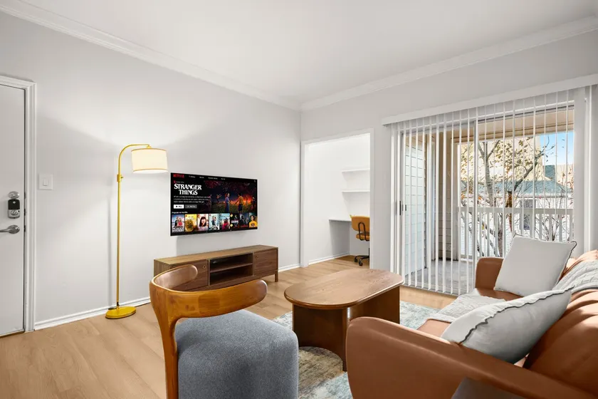 Bright & Cozy | Laundry, Pool, Gym + Free Parking - Image 1