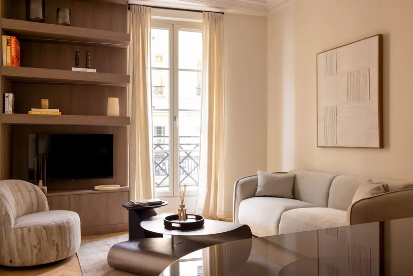 Harmony Collection III 3BR Suite 6P Opera Grevin - Image 1