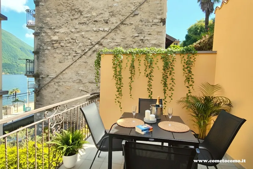 Terrazza del Borgo - Argegno central Lakeview apartment - Image 1