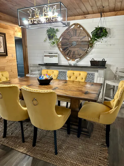 Hot Tub + Pet Friendly / Perfect for travel ball - Image 1
