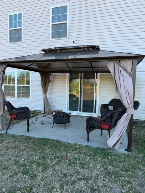 The Roadside Stay - Image 1