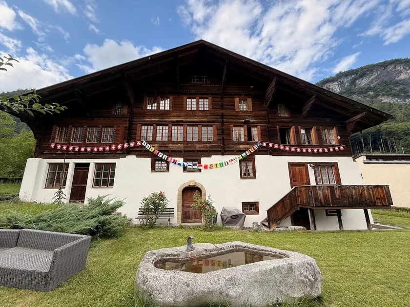 Apartment in Meiringen, near the valley station - Image 1