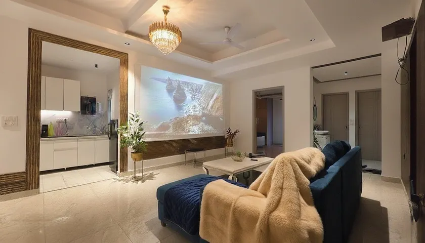 Elysian Penthouse |Rooftop Private Pool|200”Cinema - Image 1