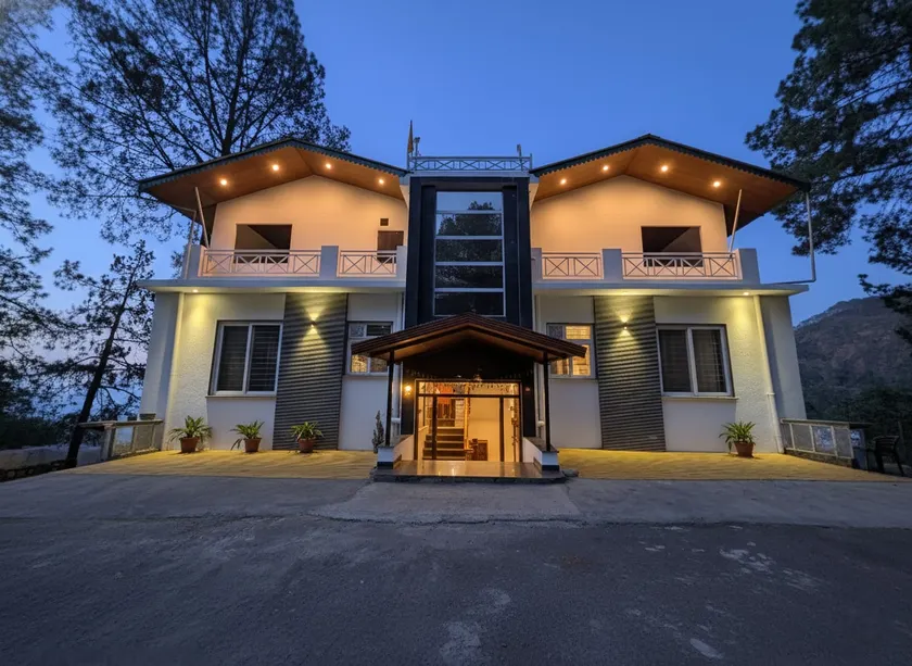 The Vallora, 4BHK Villa Near Nainital, Valley View - Image 1
